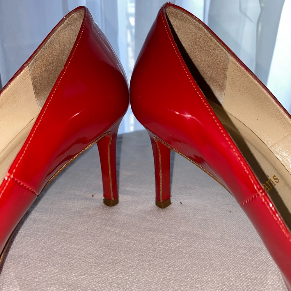 Ordered too small and want someone to enjoy these!